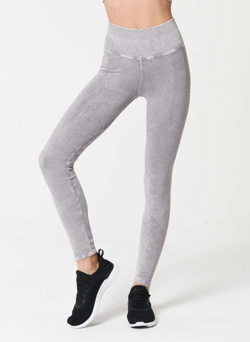 Body Engineered® One By One Legging MW