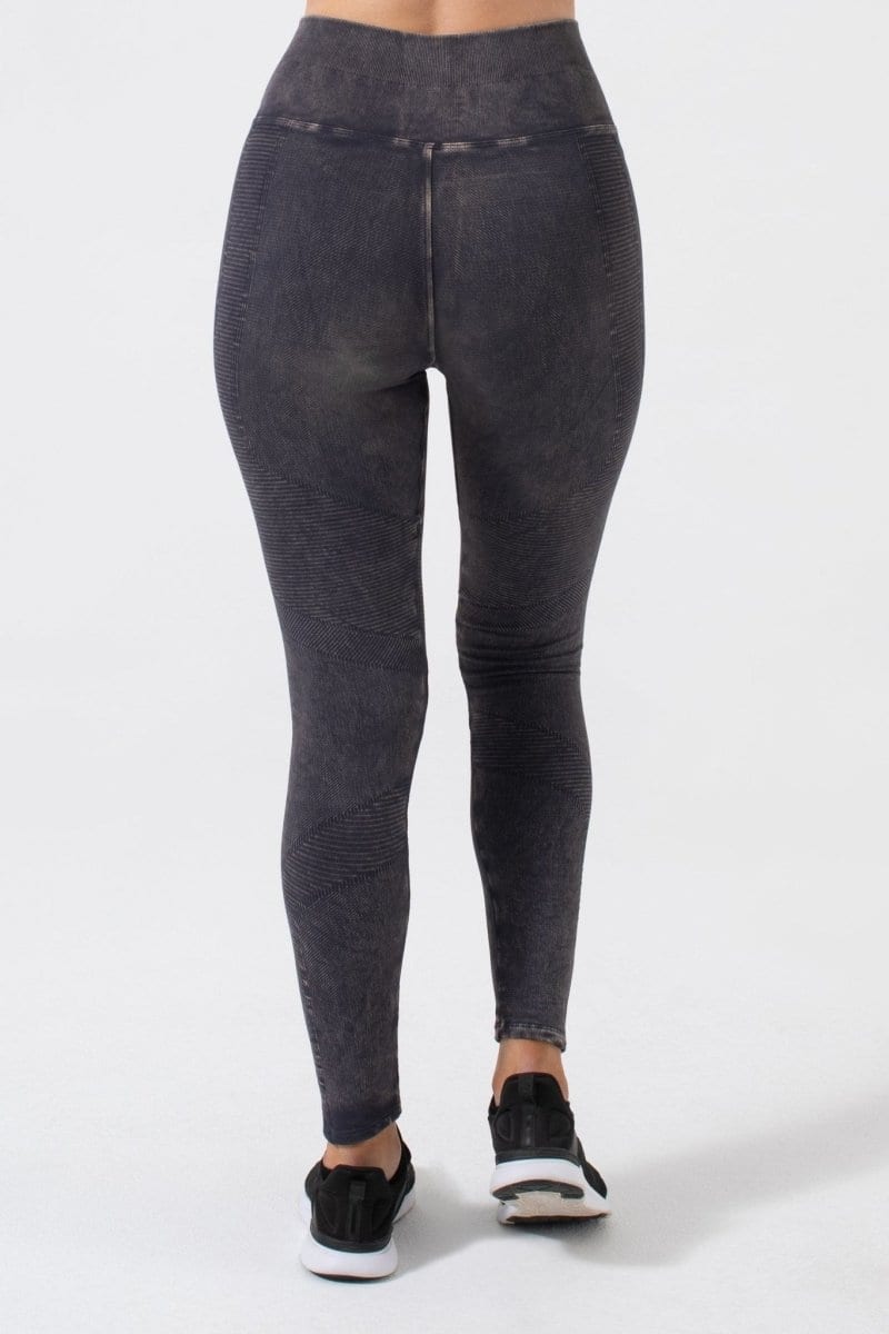 Body Engineered® One By One Legging MW